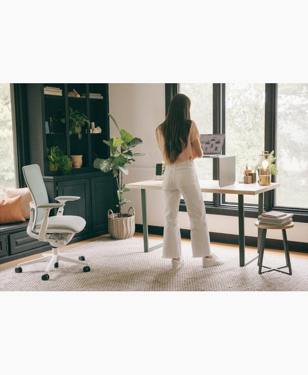 How Many Calories Does Standing at a Desk Burn?