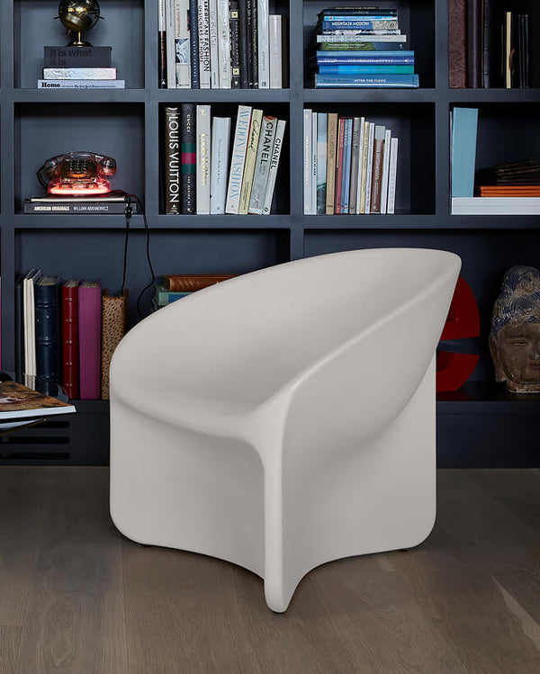 Lounge Chairs & Sofas