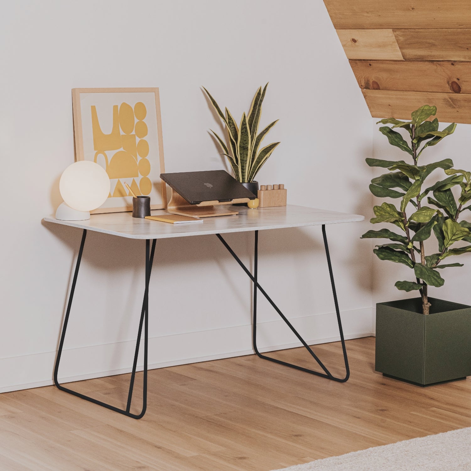 Market Wire Frame Desk