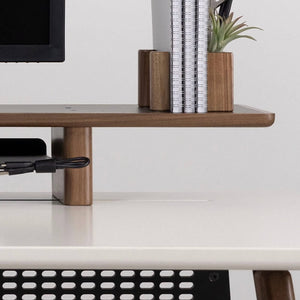 Artifox Lift in lifestyle shot