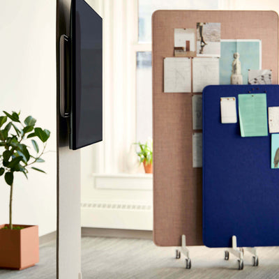 Collaborate Monitor Mount Screen