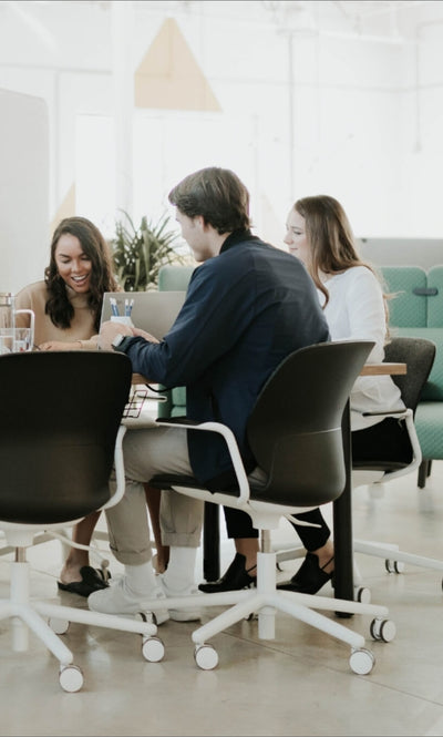 Maari Chair with 5-Star Base in lifestyle shot