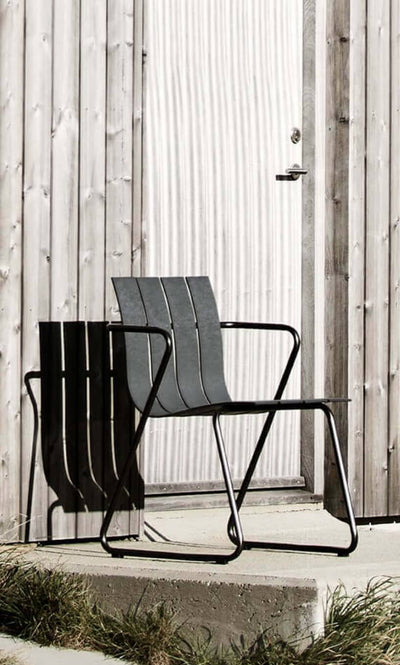 Ocean Outdoor Chair in lifestyle shot