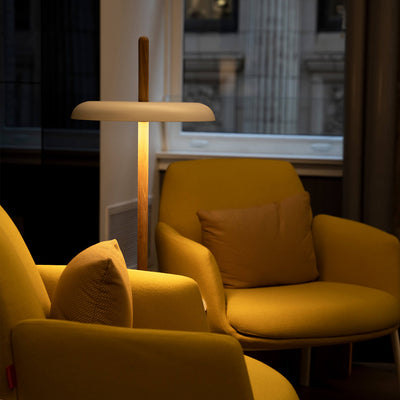 Nivél Portable Floor Light