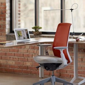 Superlight Table Light in lifestyle shot