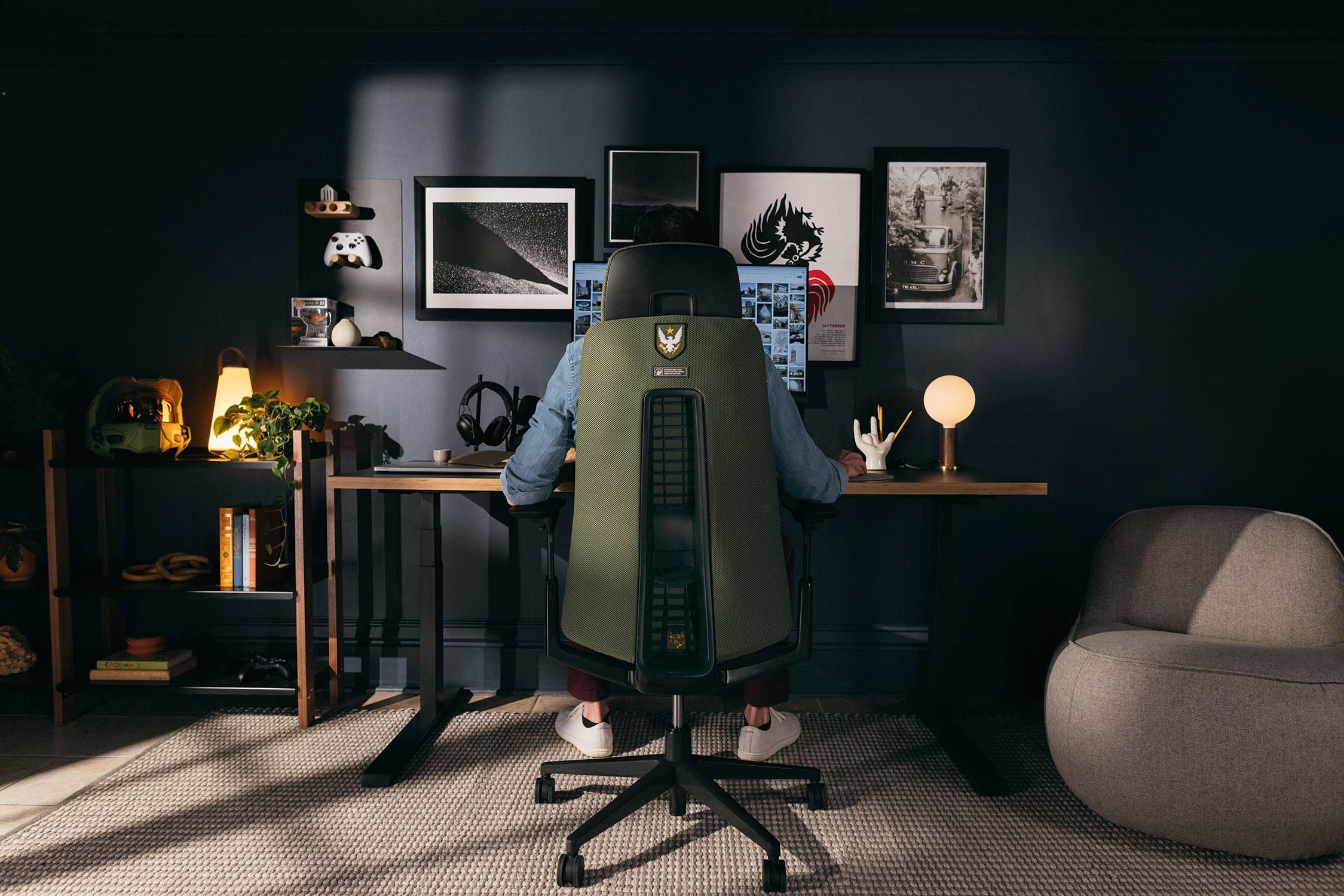 Gamer. Back 6 Ways to Improve Your Gamer Posture