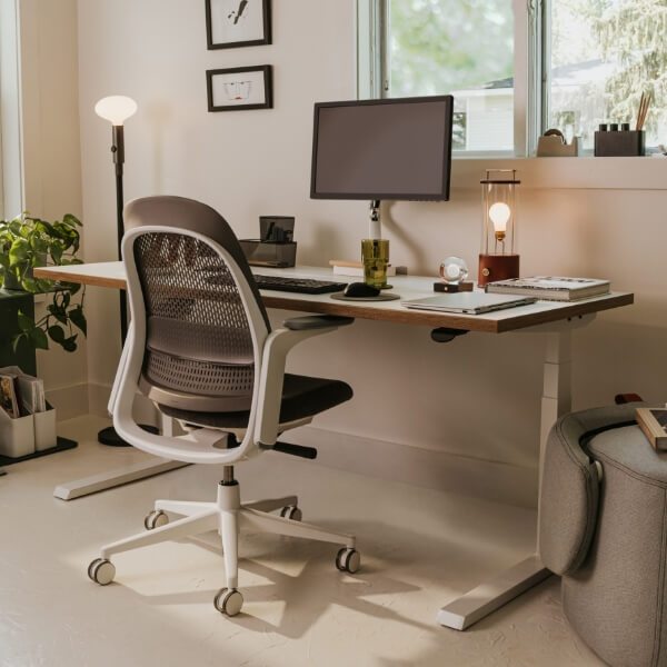 The Essential Standing Desk Setup Guide for First-Timers