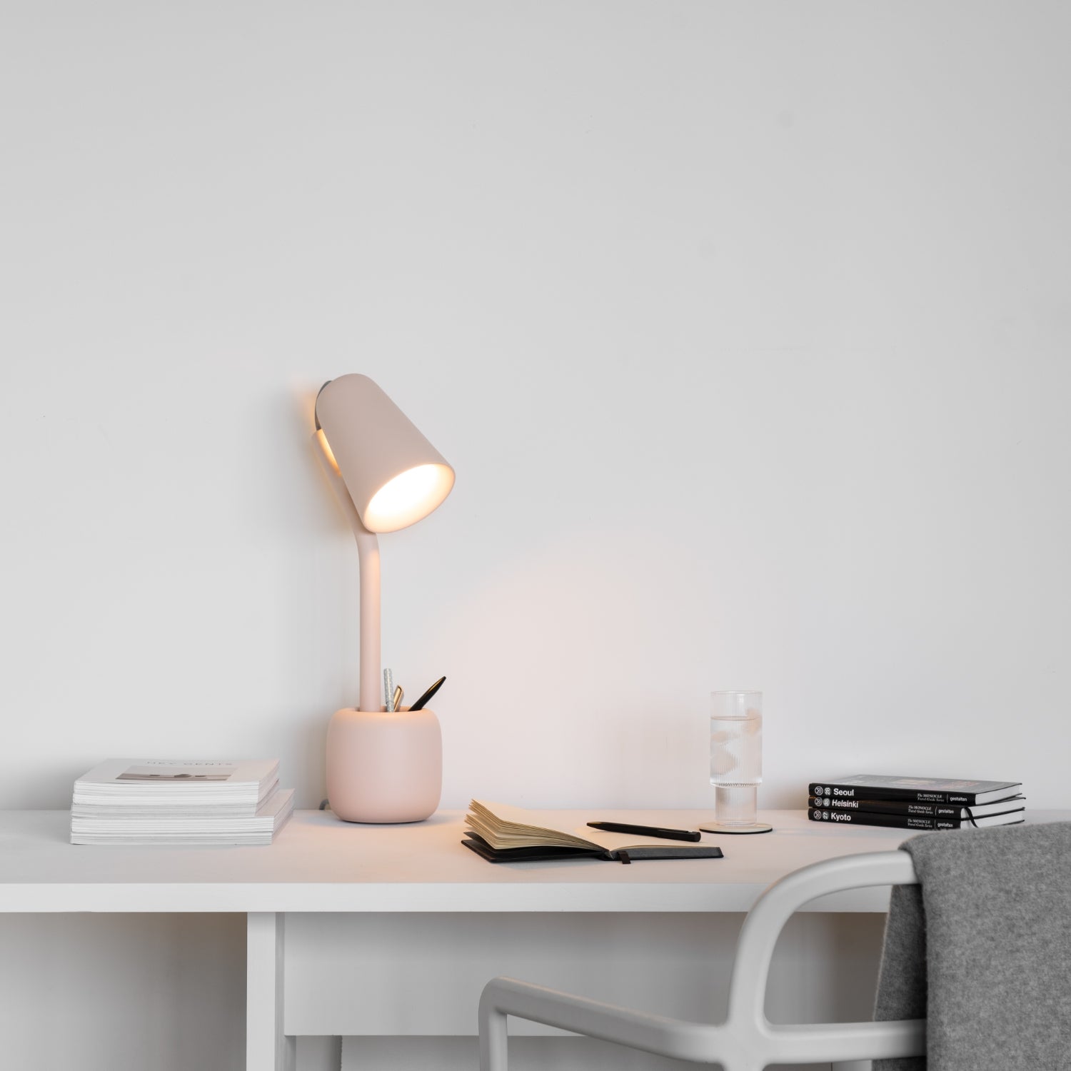 Suyo Table Light
