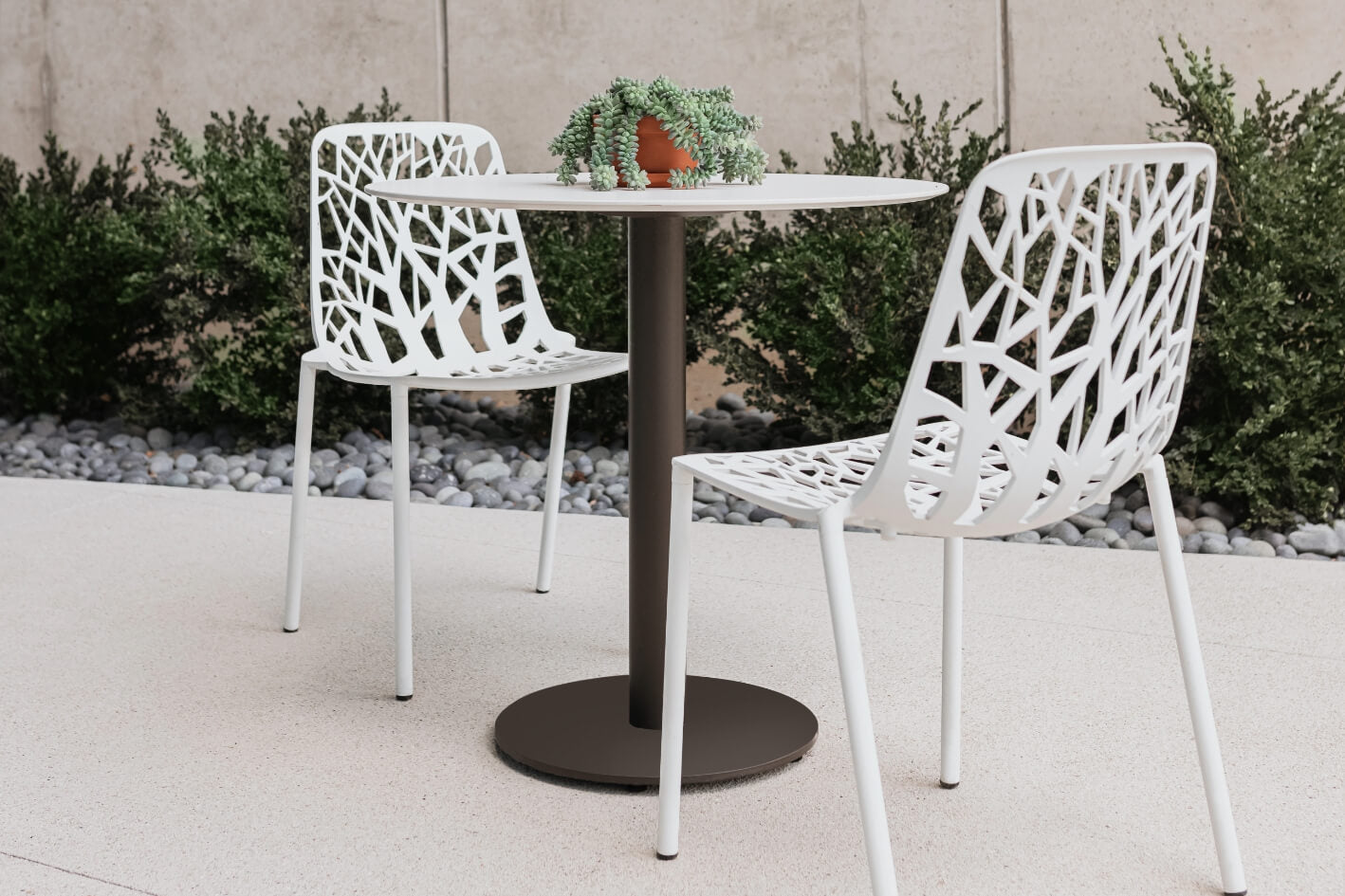FILTER017 X DARK FOREST アウトドアチェア Janus-Forest-Chair-Lifestyle-2