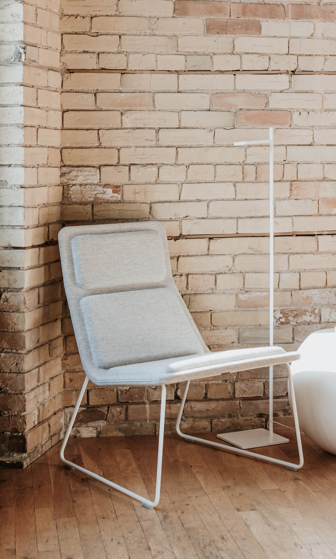 Low Pad Chair