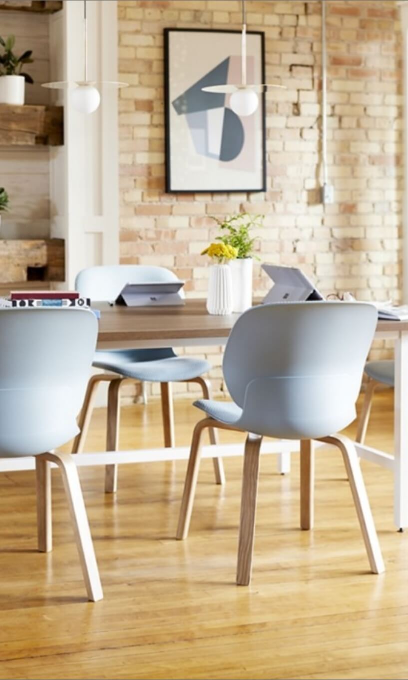ホワイト 木製チェア　（MARE ST CHAIR | WH） Maari Chair Wood Base with Upholstered Seat - Haworth Store