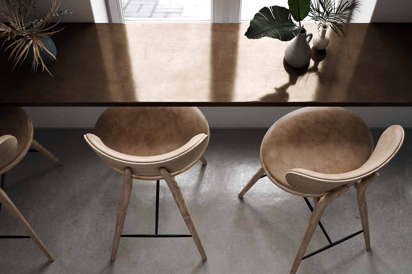 Mater High Stool with Backrest