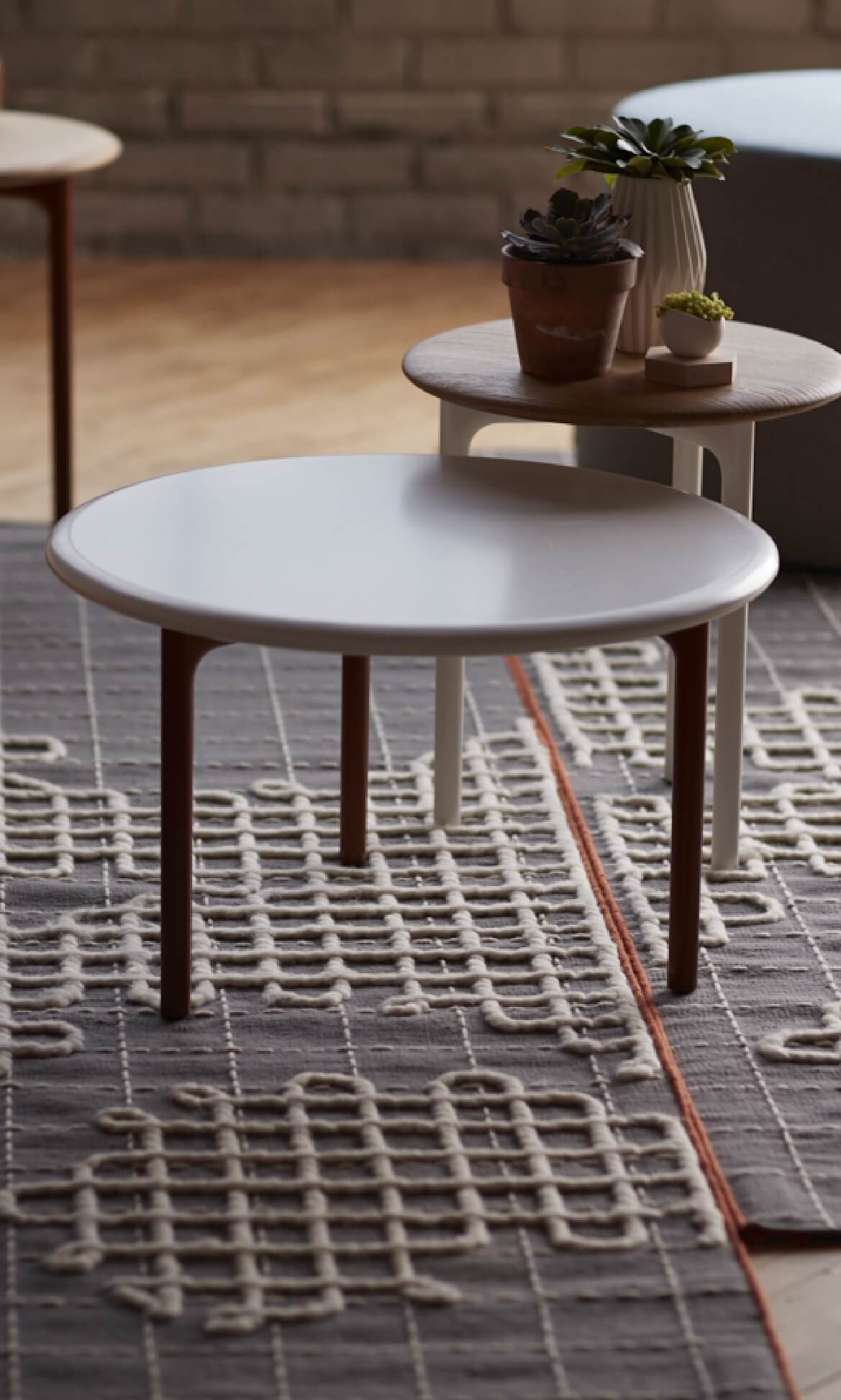 ‼️Sprig SALE‼️アメジスト　ミニテーブル Sprig Side Table
